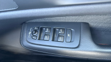 Volvo V60 2.0 B3P Momentum 5dr Auto [7 speed] Petrol Estate